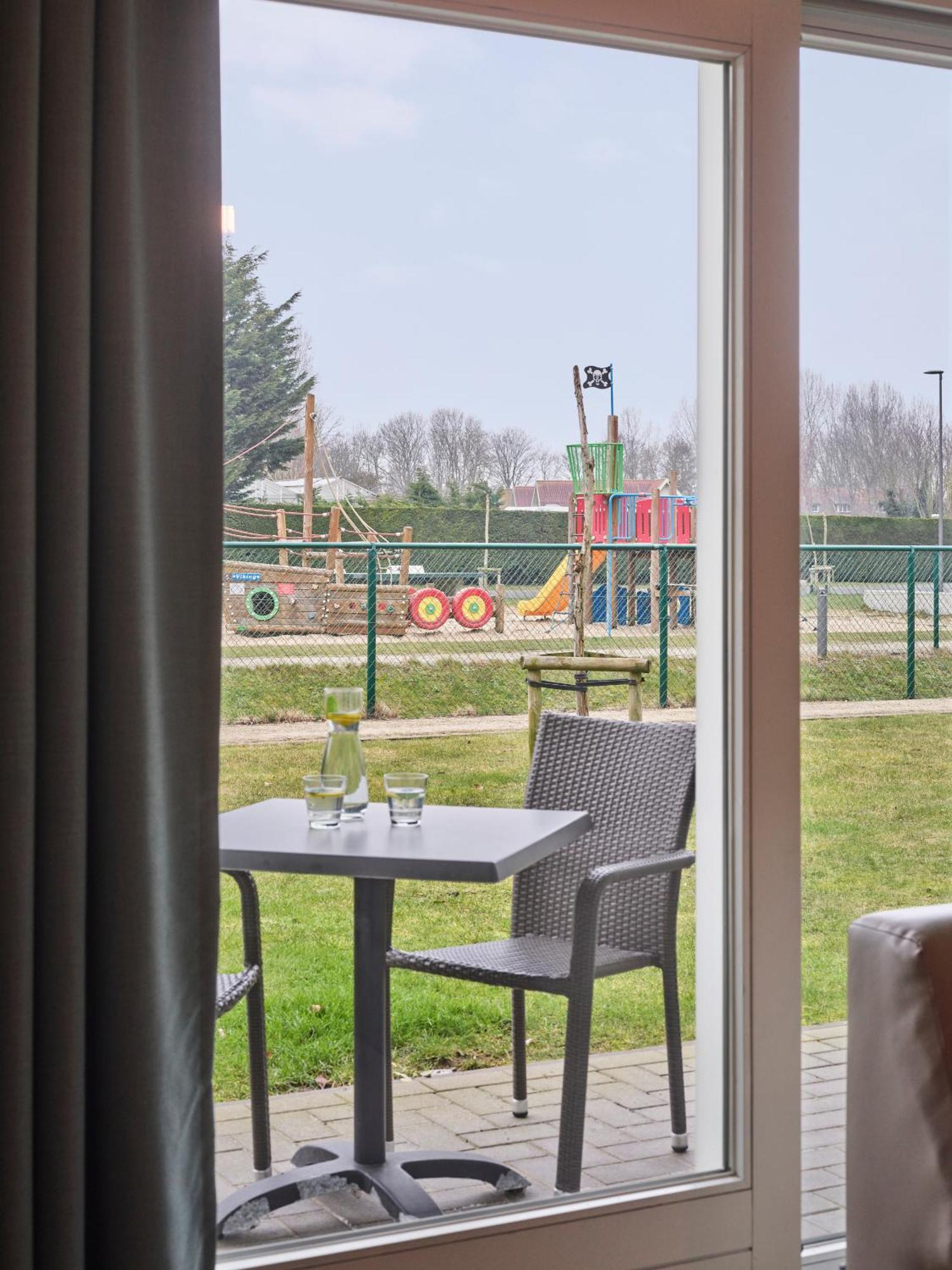 Holiday Suites Nieuwpoort Exterior foto